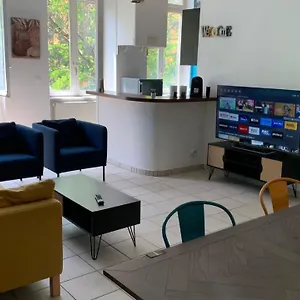 Appartement T3 Croix Rousse De 85m2, Lyon