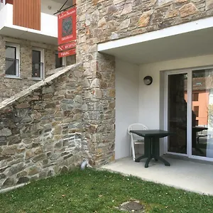 https://residence-les-trois-domaines.midi-pyreneeshotels.com