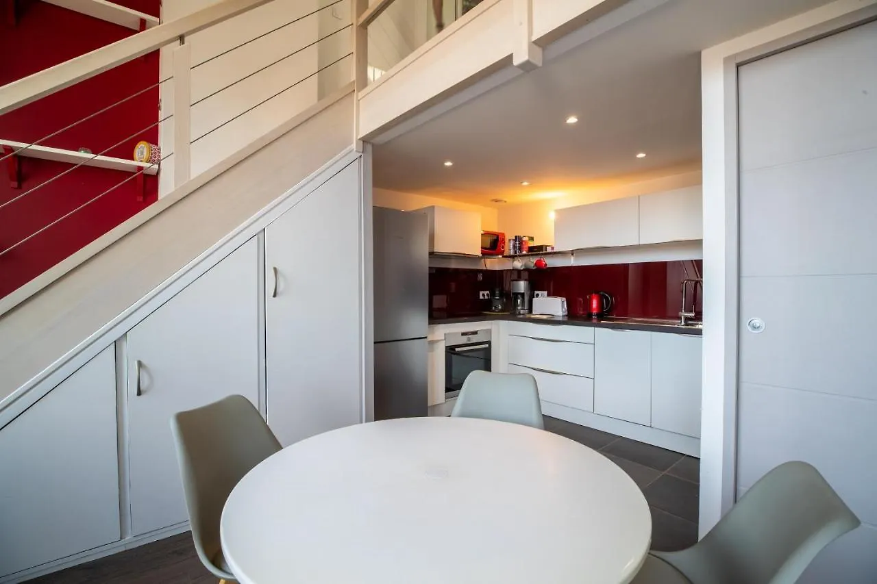 Be My Home - Le Canut 0*, Lione